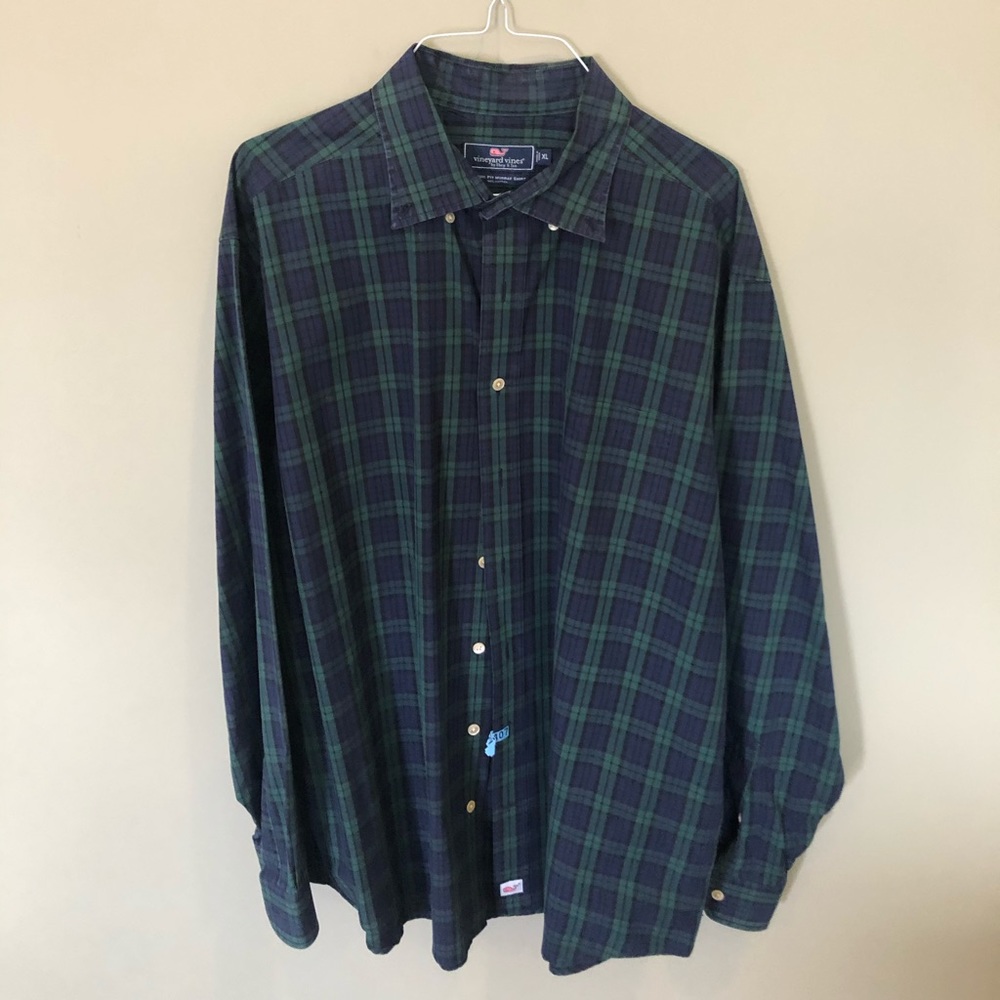 Extra Large Vineyard Vines Button Down
